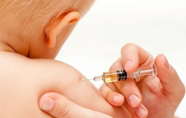 Regione/ Vaccino gratis anti meningo B per tutti i bambini pugliesi