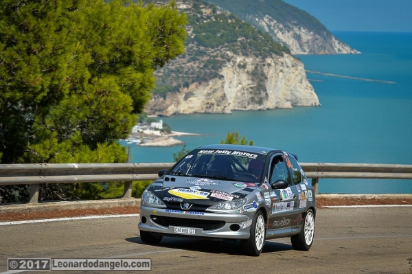 7° Rally Porta del Gargano: dopo la prima giornata in testa l'equipaggio Rizzello-Cicognini.