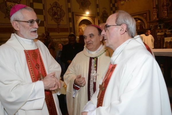 Il nostro nuovo vescovo da Alba: sabato in duomo lordinazione di padre Franco Moscone. Il suo ingresso a Manfredonia il 26 gennaio alle ore 16. Sar a Vieste il 27 gennaio alle 17 in Cattedrale . Il 2 febbraio presieder leucaristica a S. Giovanni