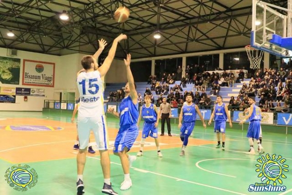 Basket - IL CICLONE BISANUM VIAGGI VIESTE TRAVOLGE IL  SANTERAMO